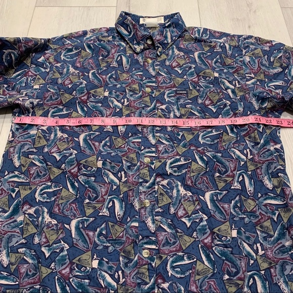 Vintage COLUMBIA Short Sleeve Button Up Fish Shirt - Picture 4 of 9